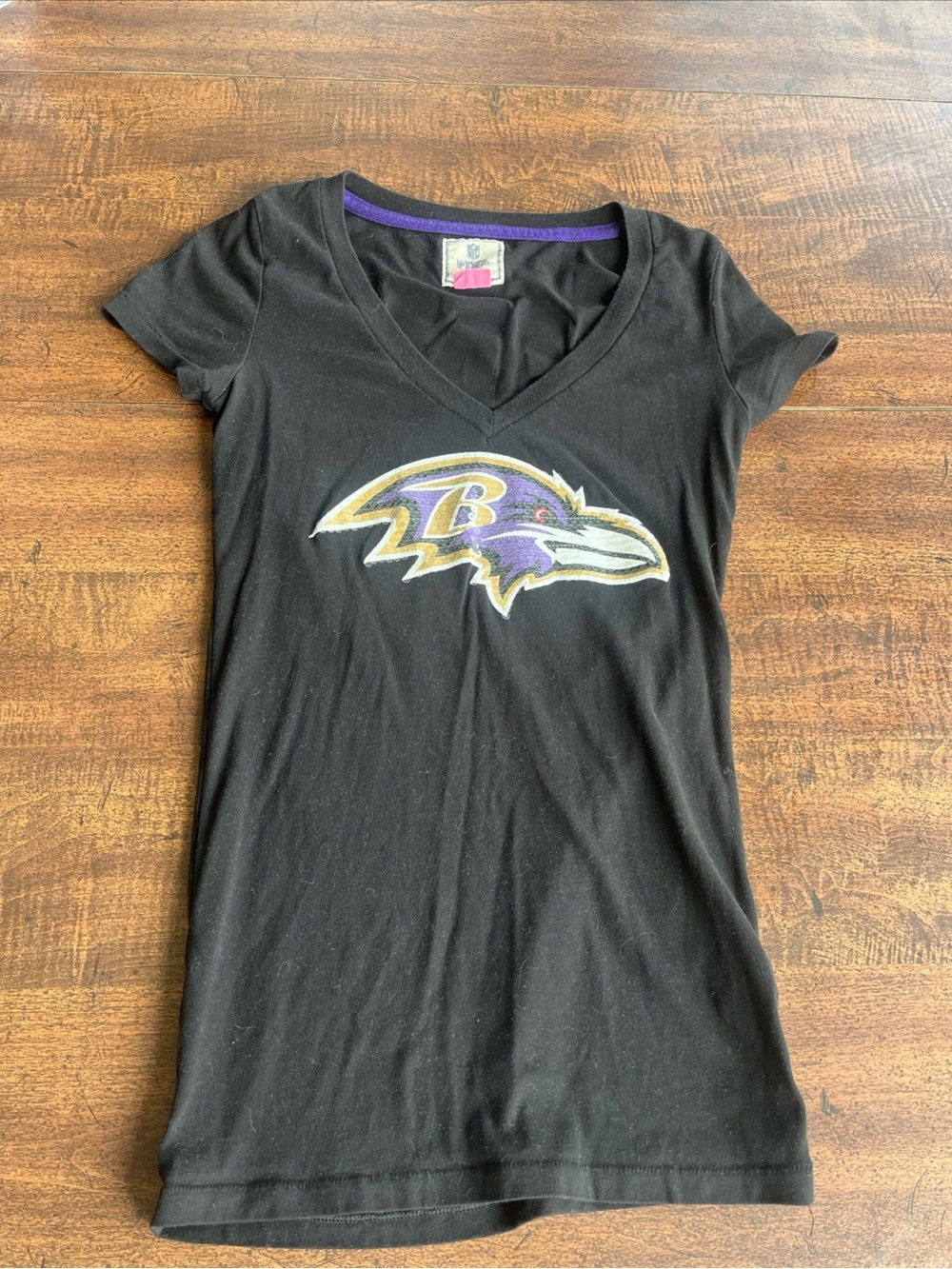 VS PINK Baltimore Ravens NFL Sequin V Neck Tee XS Black Pink Loves Sundays